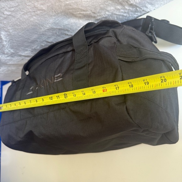 DAKINE PACKABLE EQ Duffel 35L Black Travel Gym CarryOn Shoulder Bag New W/TAGS - Picture 10 of 16